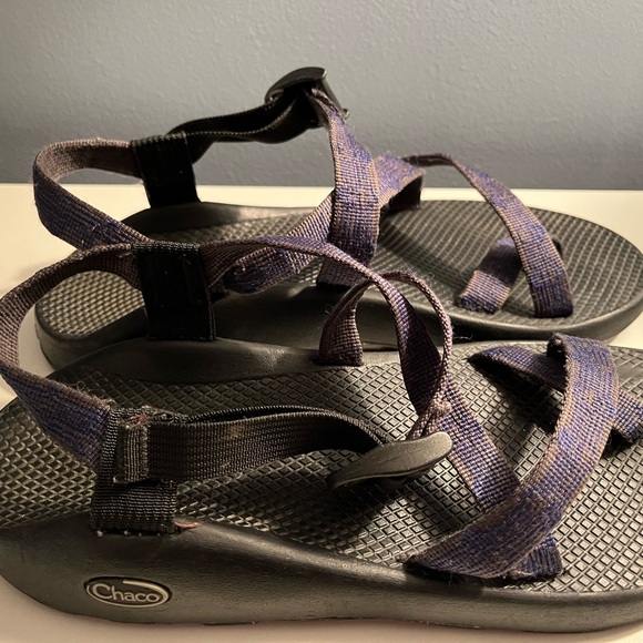 Men’s Navy Chaco Sandals Size 11 - Picture 3 of 6